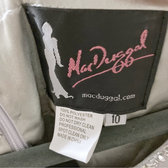 Mac Duggal Silver Floral Embellished Illusion Long Sleeve A Line Gown Size 10 - Picture 8 of 14